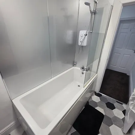 Dress To Impress 2 Апартаменти